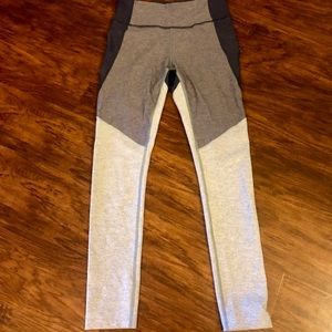 Outdoor Voices 7/8 Leggings in Blue